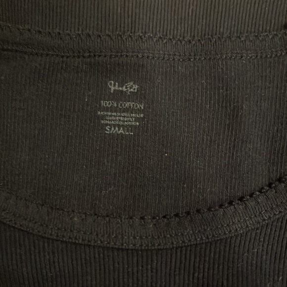 Pacsun Brandy Melville Women’s Cute U-Neck slightly cropped Baby Tee! - Picture 2 of 3